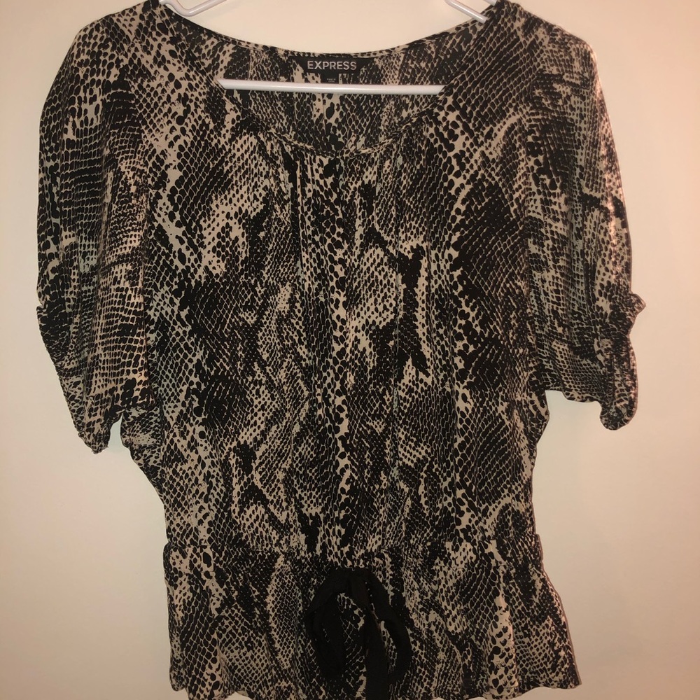 Express top size XS